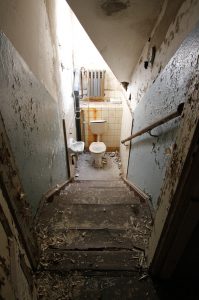 toilette verlassene villa kolbe
