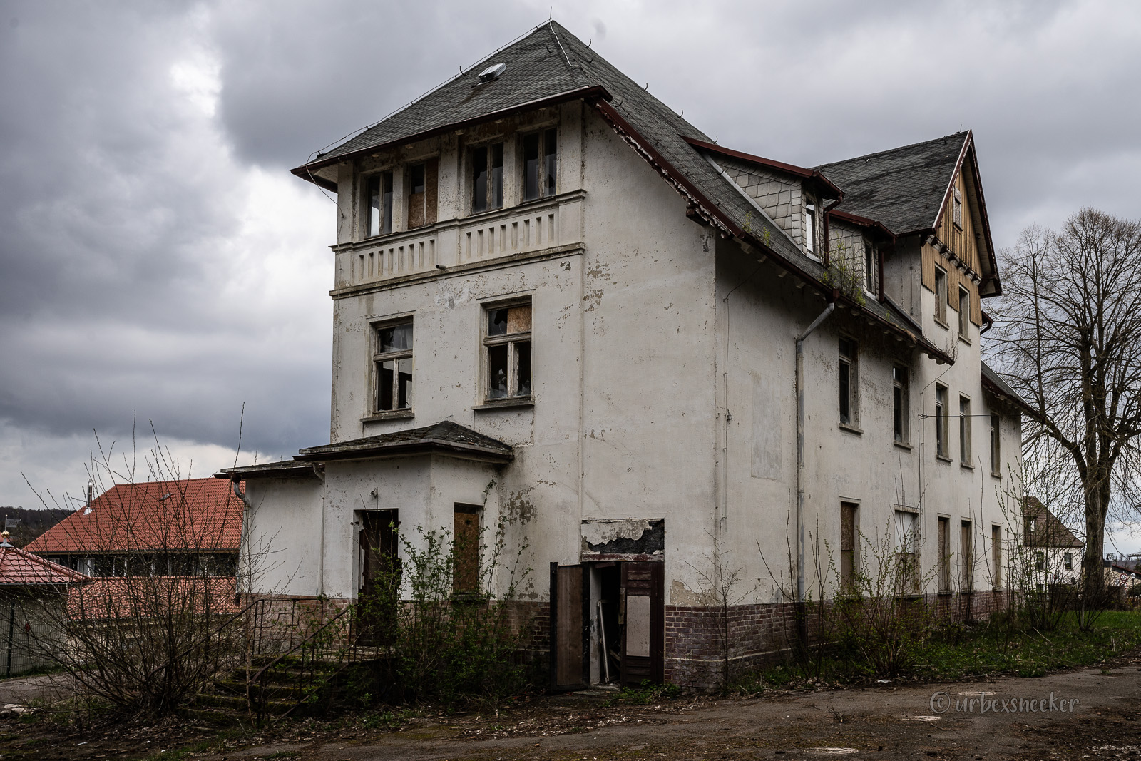 ehemaliges ärztehaus des sanatorium in friedrichsbrunn
