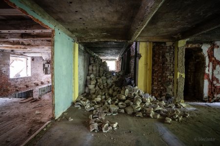 abandoned verlassene keramikfabrik