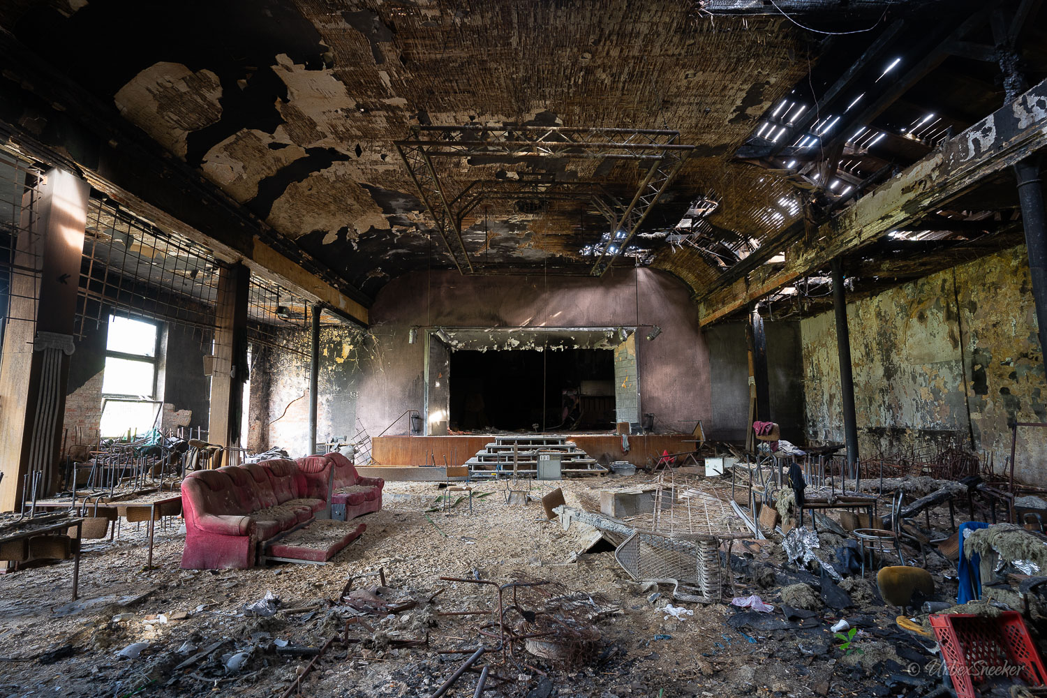 Das verlassene Kulturhaus „rotes Sofa“