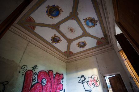 urbex italy abandoned villa pappagalli