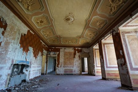 lost places italien castello del drosso