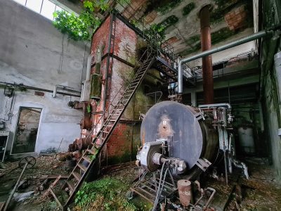 lost places industrie verlassenes heizkraftwerk stofffabrik urbex italy
