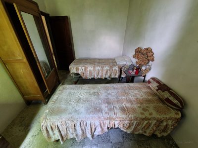 verlassene villa in italien