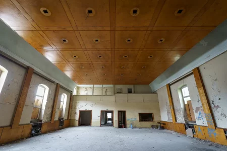 verlassener tanzsaal ddr kulturhaus sachsen