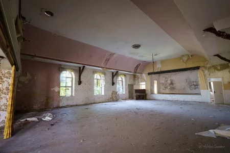 verlassener tanzsaal ballsaal alter gasthof lost places sachsen