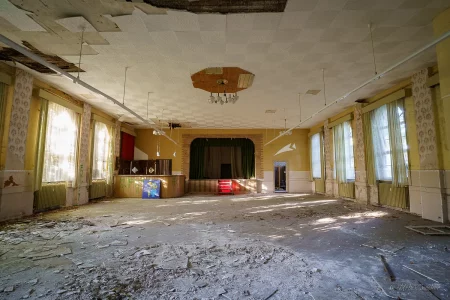 tanzsaal verlassenes kulturhaus urbex ballsaal