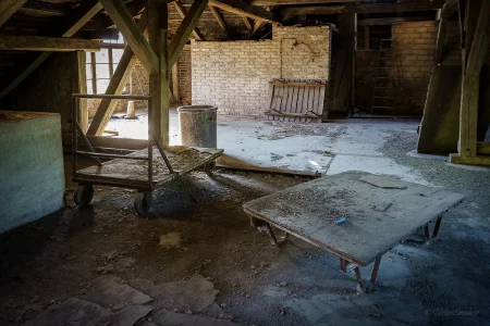maschine verlassene tonfabrik