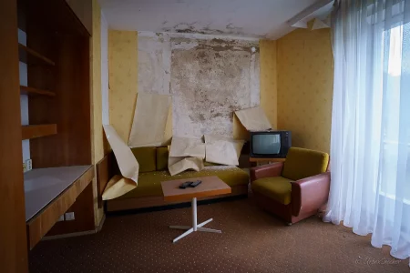 verlassenes hotel gästhaus des ministerrats