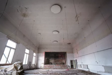 urbex saal ehemaliger gasthof
