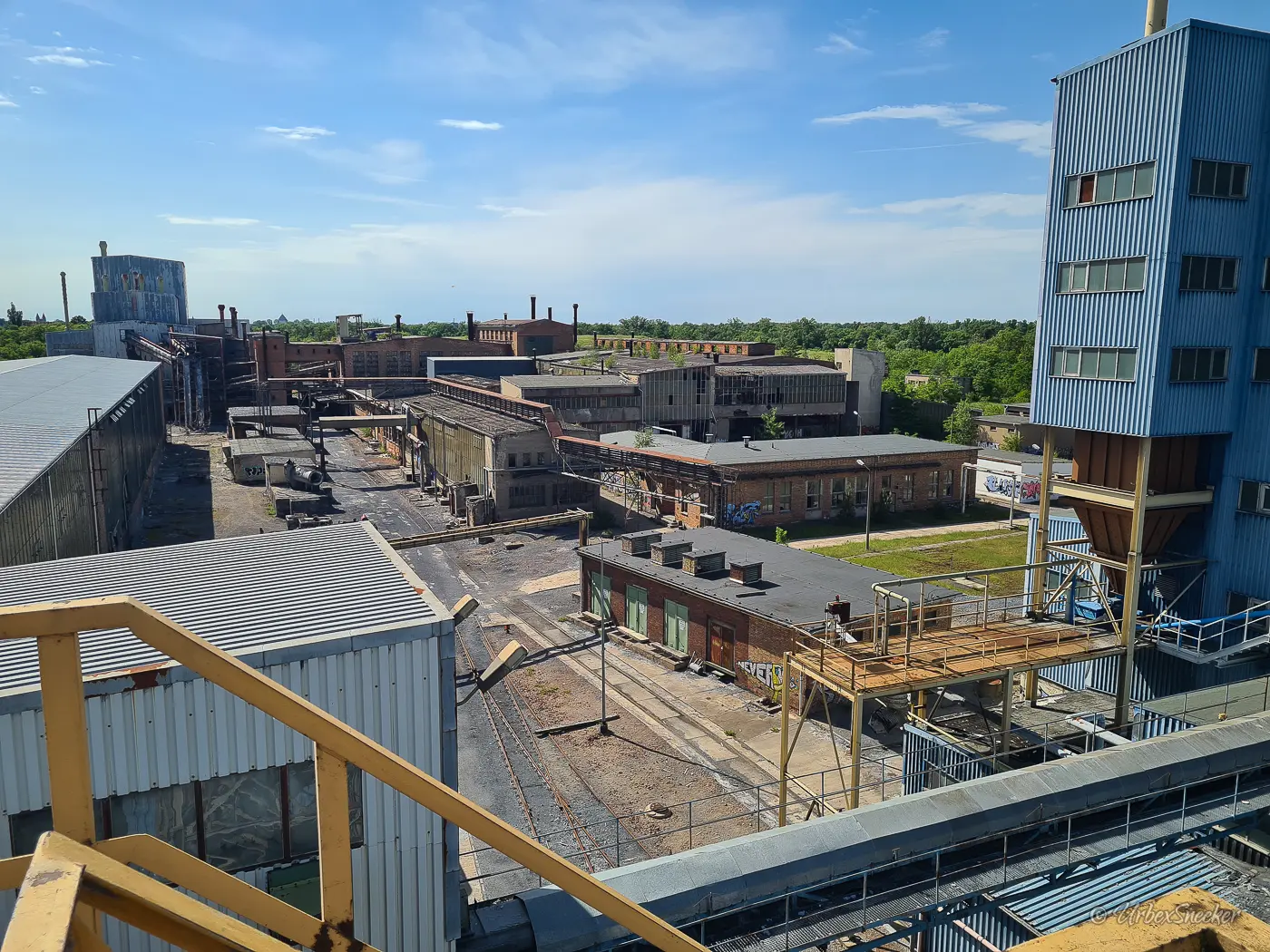 ausblick gelände magnesitwerk aken