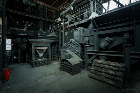 verlassenes magnesitwerk aken