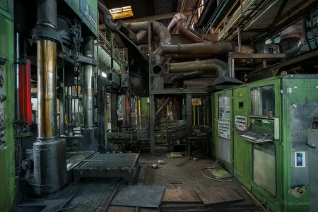 verlassenes magnesitwerk aken