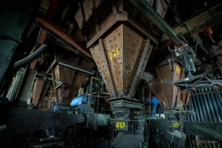verlassenes magnesitwerk aken