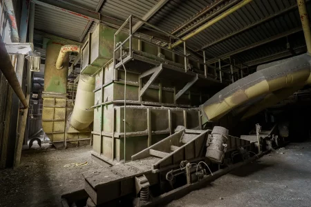 verlassenes magnesitwerk aken