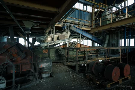 verlassenes magnesitwerk aken